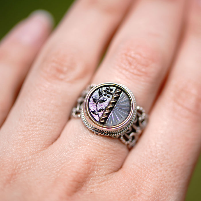 Victorian Glass  & Metal Button Ring