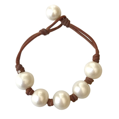 Breezy Five Pearl Freshwater Bracelet White with Knots