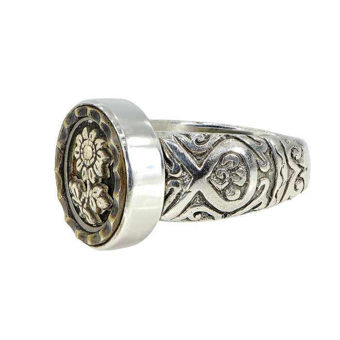 Victorian Daisy Ivoroid Button Ring