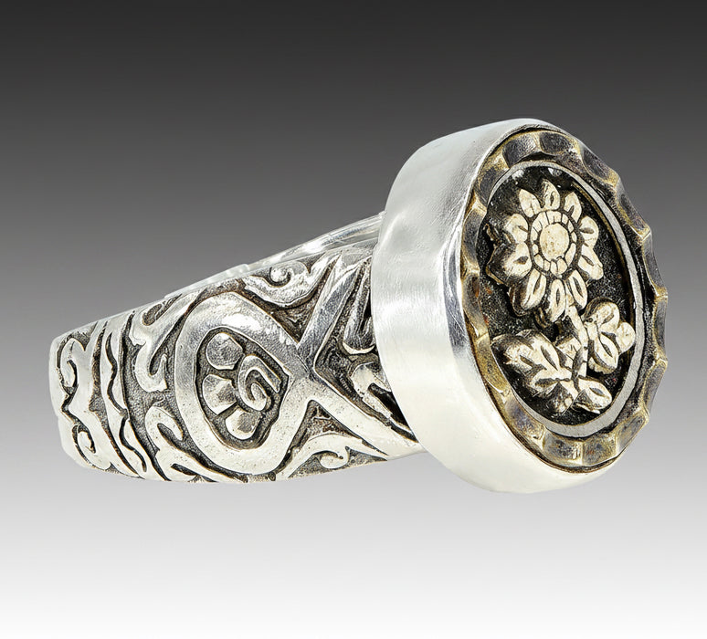 Victorian Daisy Ivoroid Button Ring