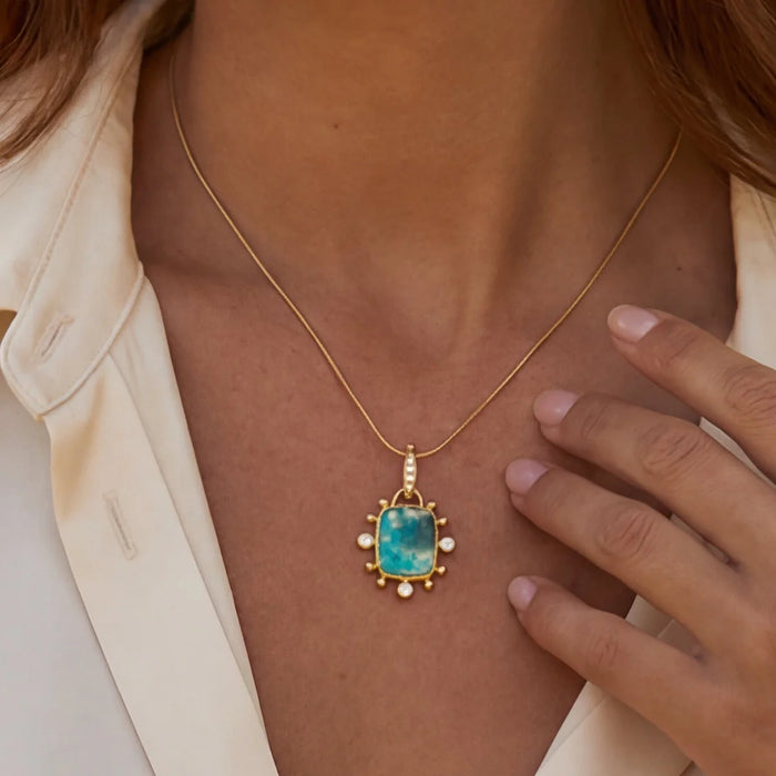 14k Gold Gem Silica and Diamond Pendant Necklace