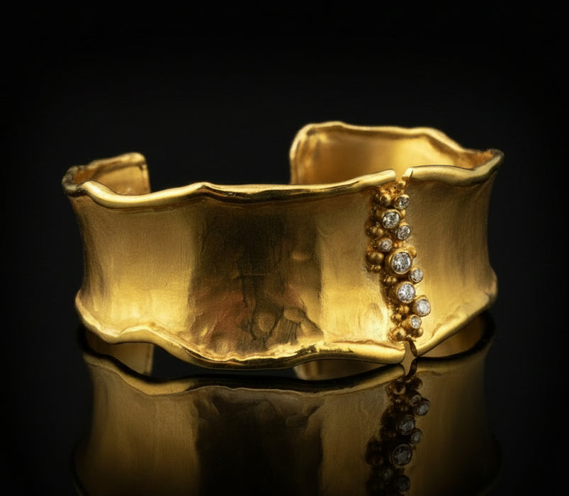 18K Gold Diamond Cuff
