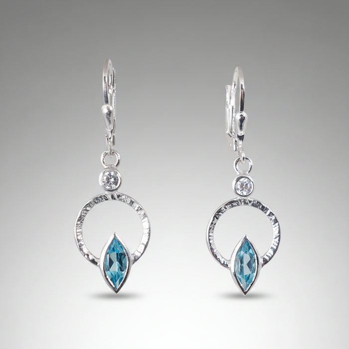 Q Earrings Silver, White Rhodium