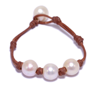 Daisy Three Pearl Freshwater Bracelet with Knots