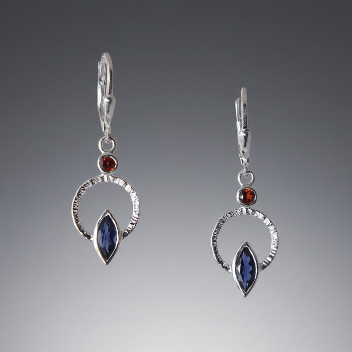 Q Earrings Silver, White Rhodium