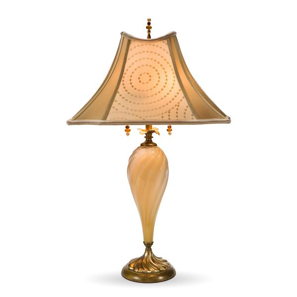 Virginia Lamp