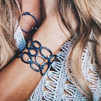 Scribble Shadow Trellis Cuff