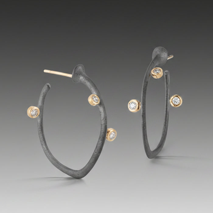 Scribble Shadow Small Saturn Diamond Hoop Earrings
